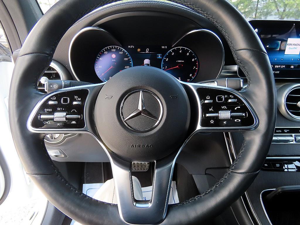 Mercedes Benz GLC Class - Vista 8