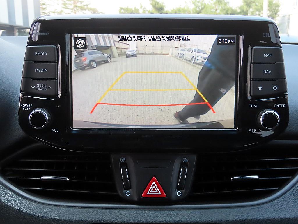 HYUNDAI i30 2019 Negro - Importación desde Corea - HF Imports Iquique - Foto 15