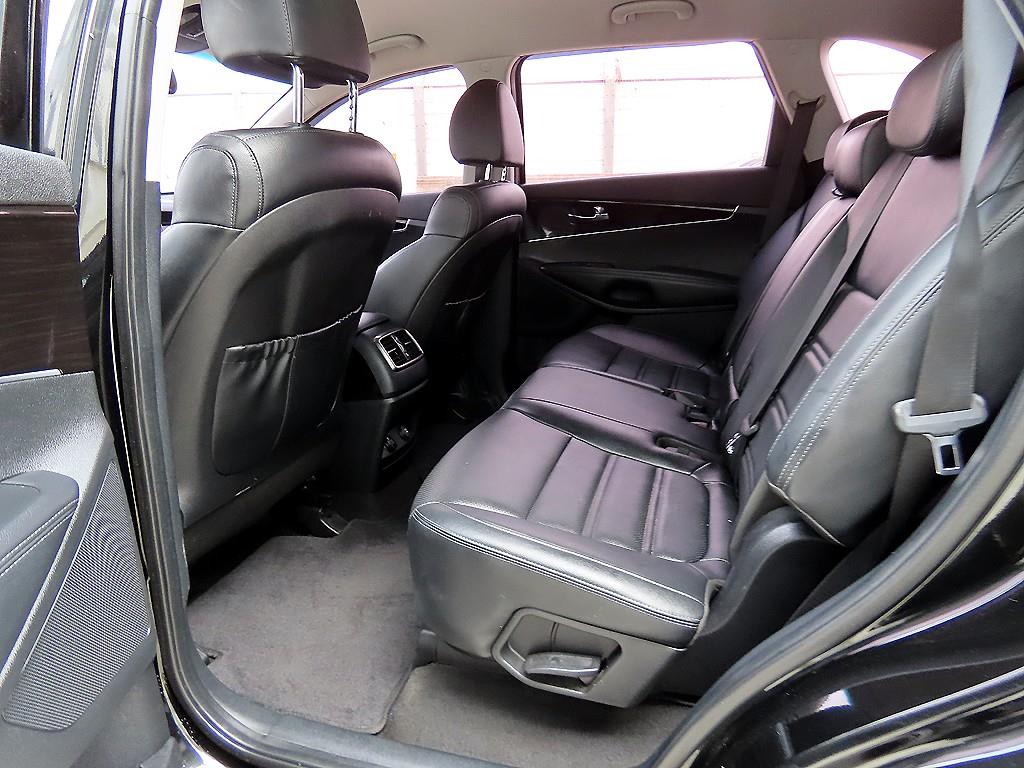 KIA Sorento - Vista 6