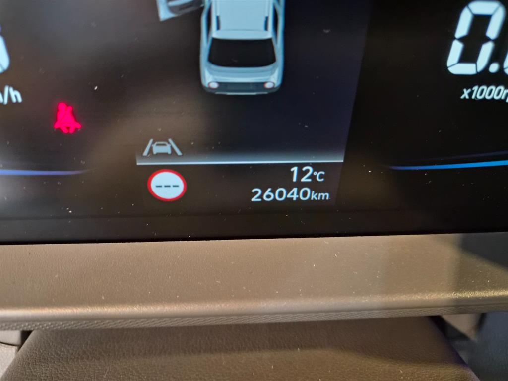 HYUNDAI Casper - Vista 12