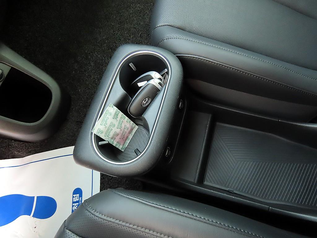 HYUNDAI Ioniq 5 - Vista 11