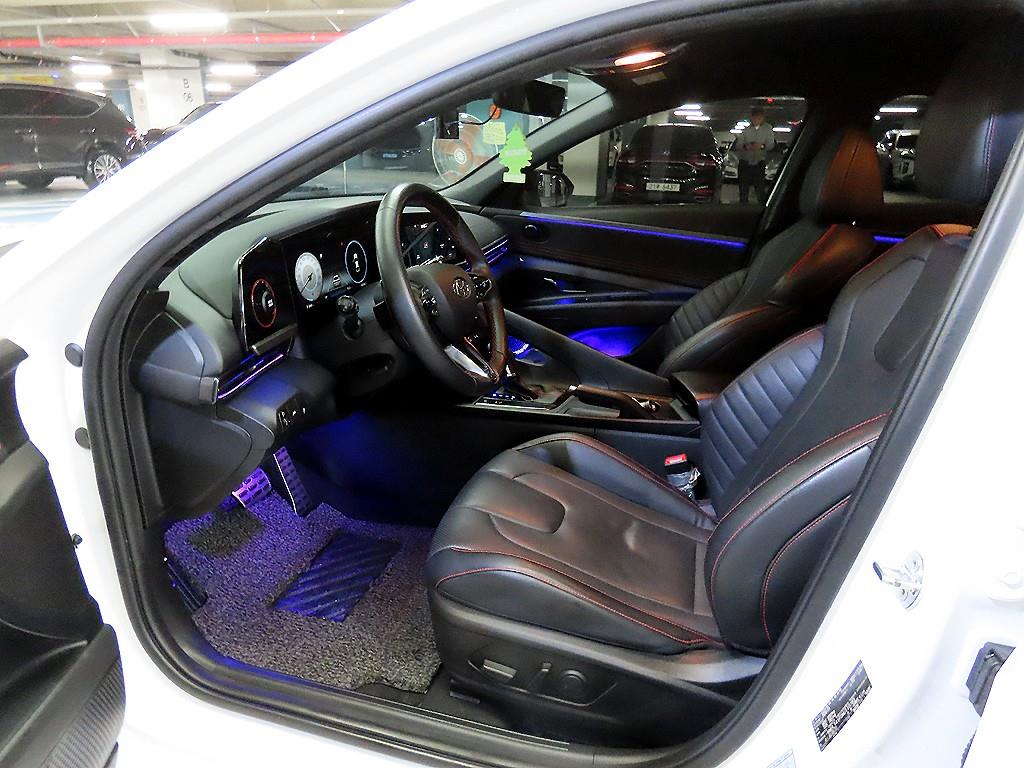 HYUNDAI Avante - Vista 6