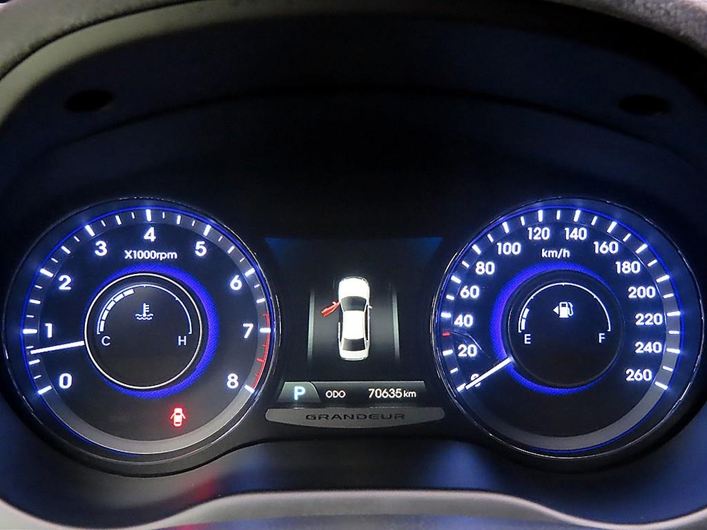 HYUNDAI Grandeur - Vista 8