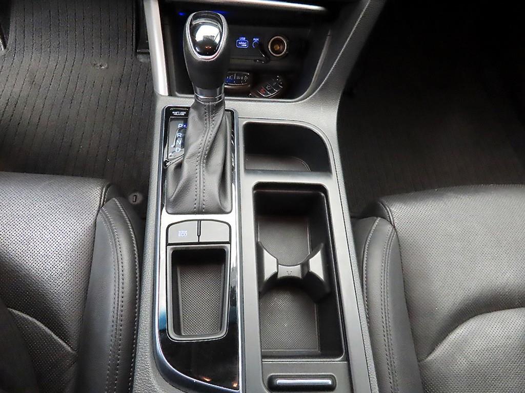 HYUNDAI Sonata - Vista 10