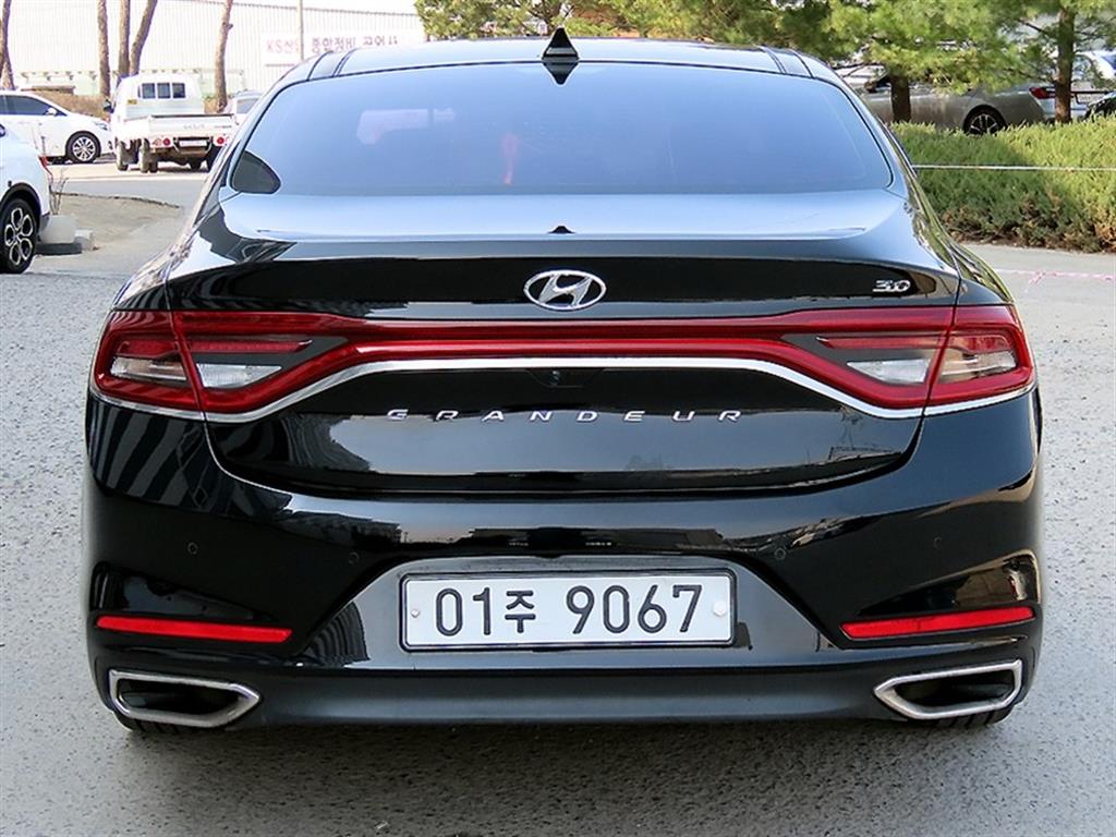 HYUNDAI Grandeur - Vista 4
