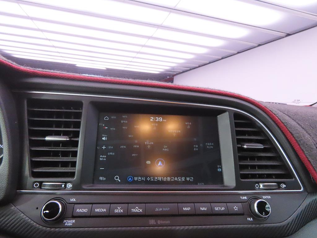 HYUNDAI Avante 2018 Gris - Importación desde Corea - HF Imports Iquique - Foto 13