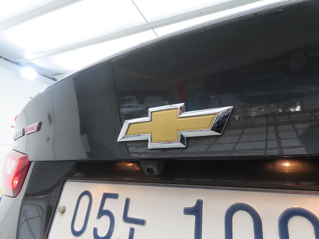 Chevrolet Malibu 2017 Gris - Importación desde Corea - HF Imports Iquique - Foto 18