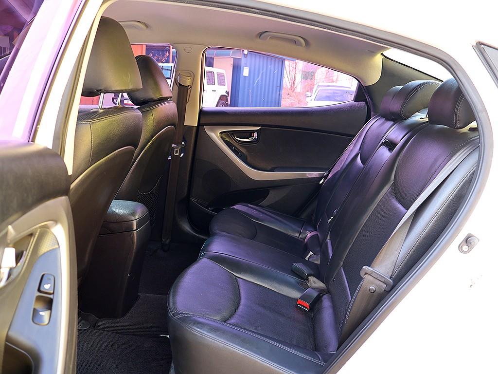 HYUNDAI Avante 2013 Blanco - Importación desde Corea - HF Imports Iquique - Foto 12