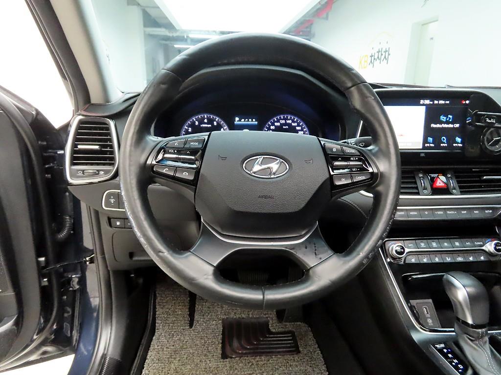 HYUNDAI Grandeur - Vista 7