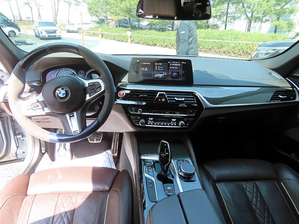 BMW 5 Series - Vista 7