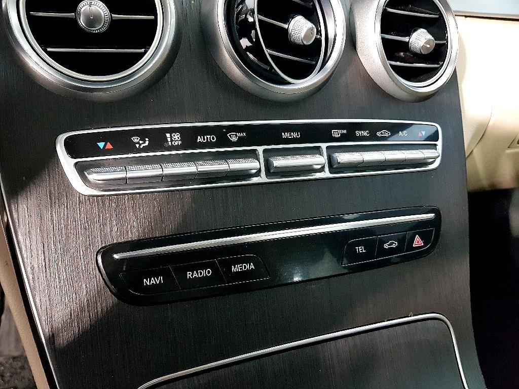 Mercedes Benz C Class - Vista 11