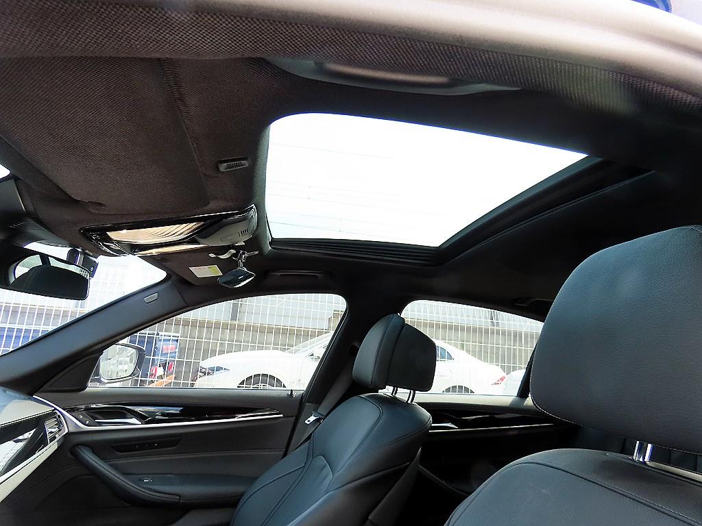 BMW 5 Series 2020 Azul - Importación desde Corea - HF Imports Iquique - Foto 16