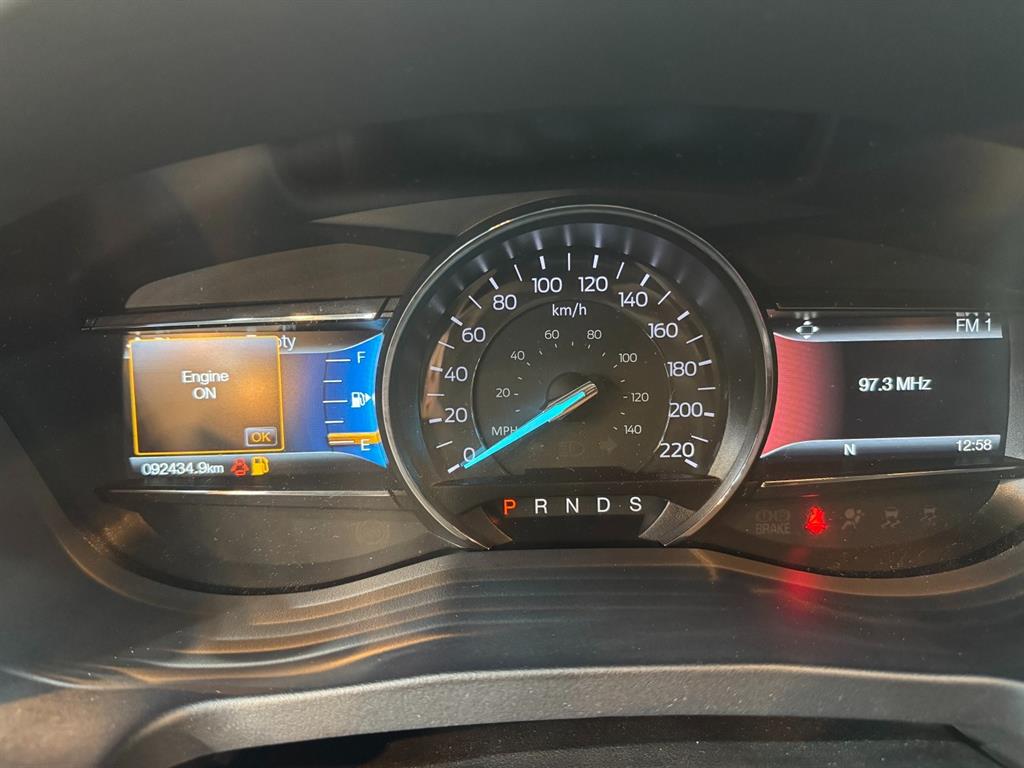 Ford Explorer - Vista 10