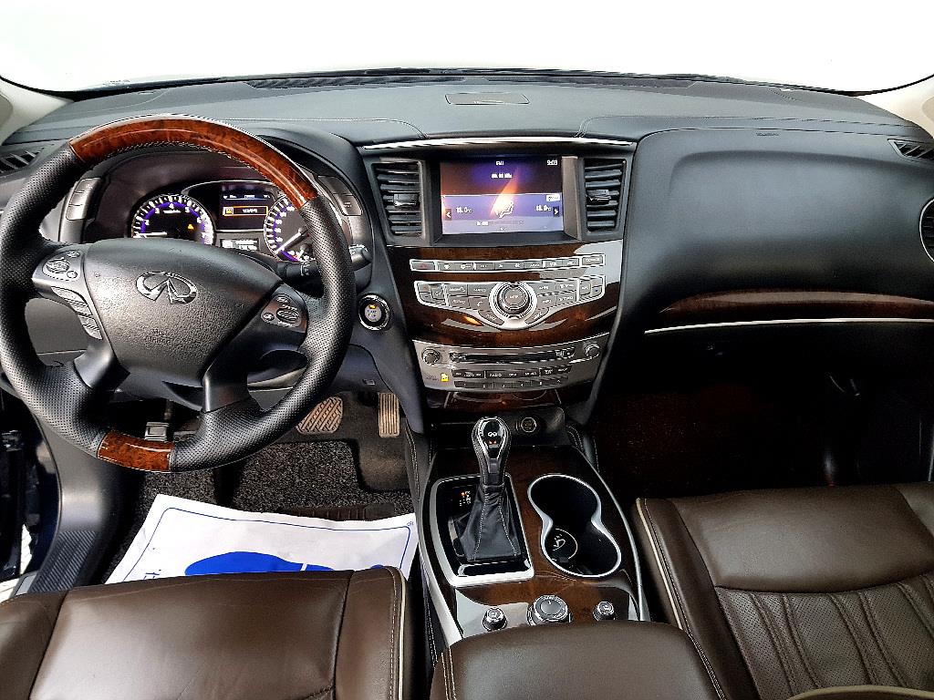 Infiniti QX - Vista 5