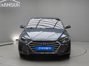 HYUNDAI Avante - Vista 2