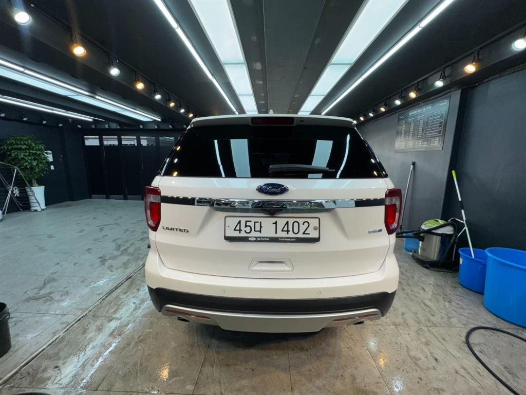 Ford Explorer - Vista 5