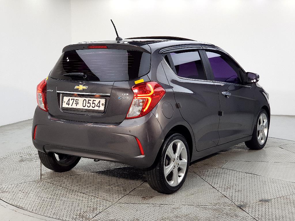 Chevrolet Spark - Vista 4