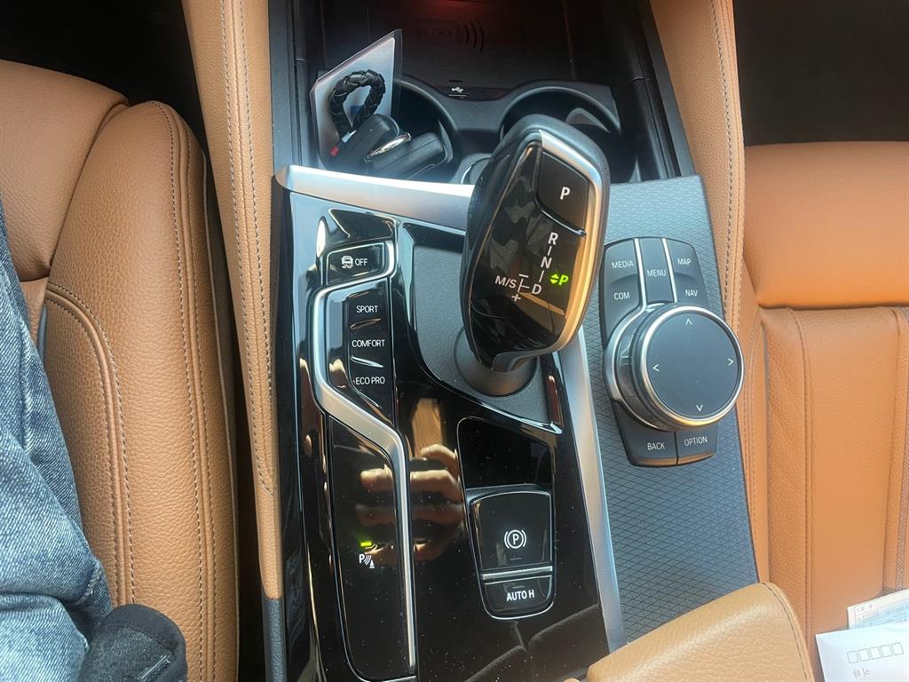 BMW 5 Series - Vista 11