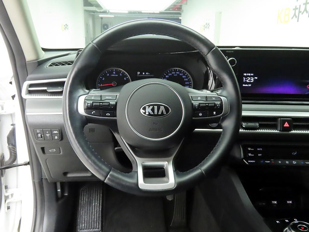 KIA K5 - Vista 7