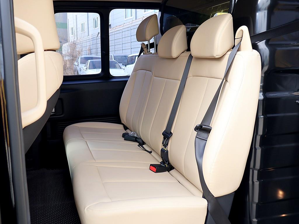 HYUNDAI Staria 2025 Negro - Importación desde Corea - HF Imports Iquique - Foto 12