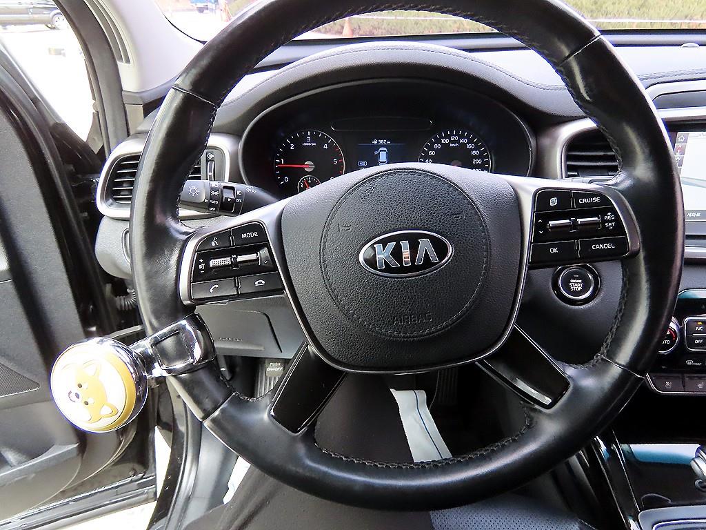 KIA Sorento - Vista 8