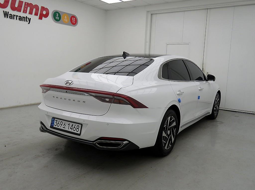 HYUNDAI Grandeur - Vista 4