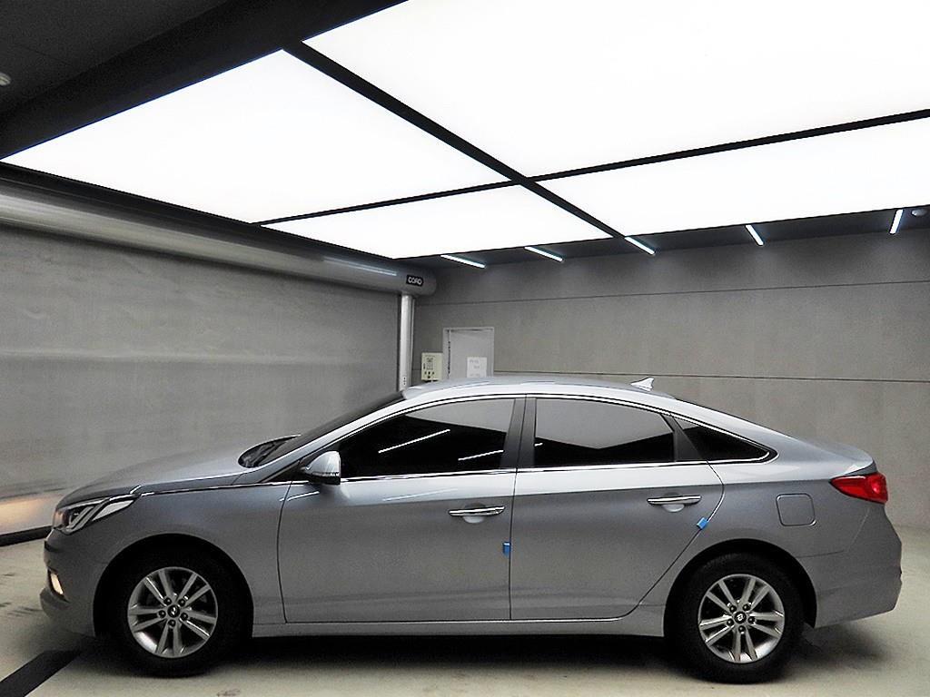 HYUNDAI Sonata - Vista 4