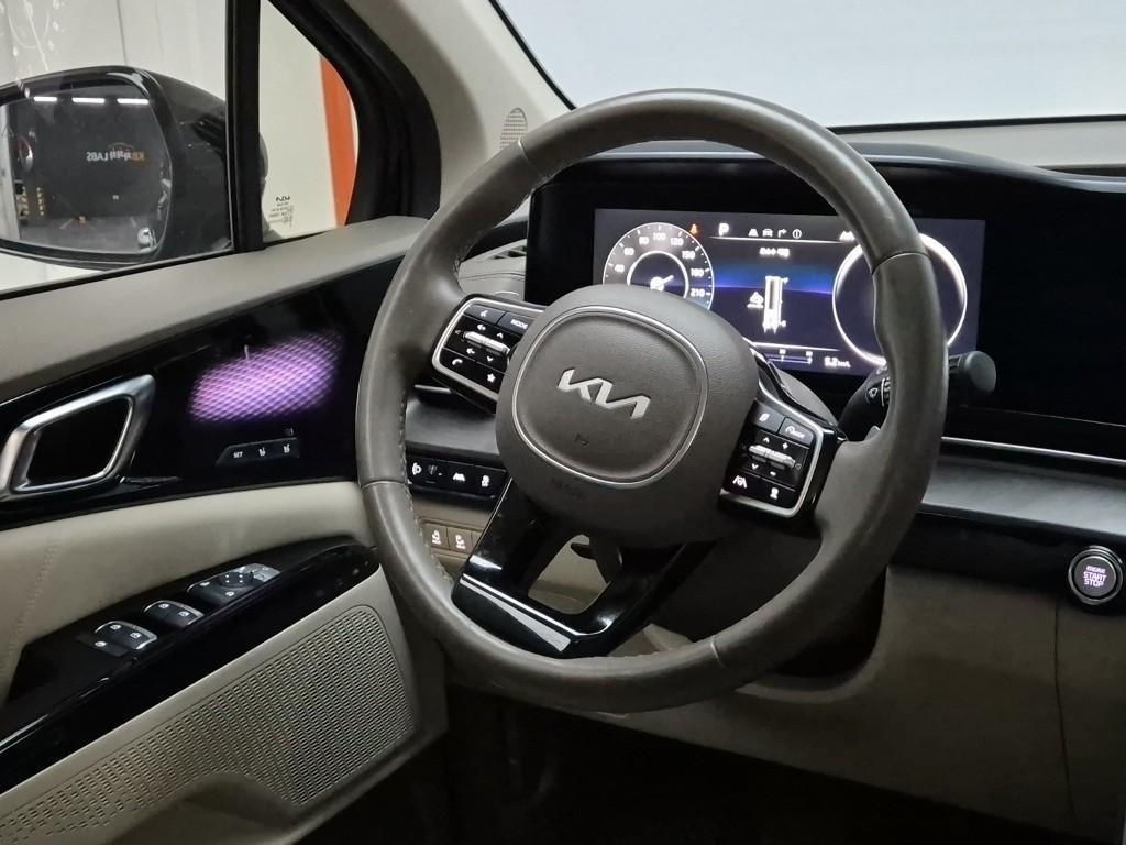 KIA Carnival - Vista 9