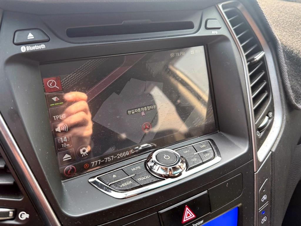 HYUNDAI Santa Fe - Vista 11