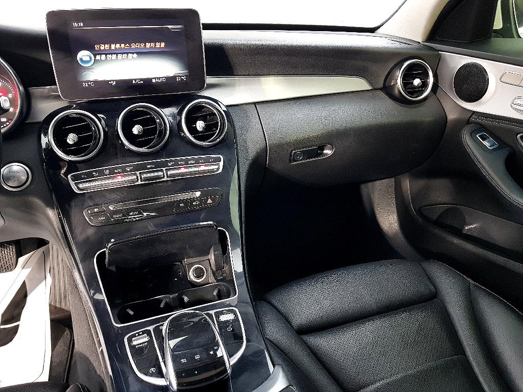 Mercedes Benz C Class - Vista 10