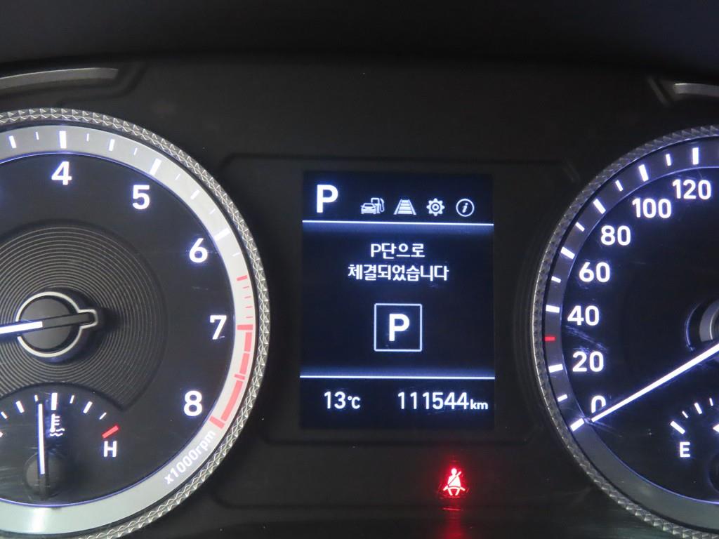 HYUNDAI Sonata - Vista 8