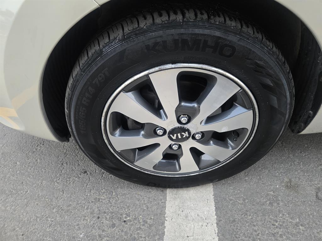 KIA Morning 2013 Blanco - Importación desde Corea - HF Imports Iquique - Foto 17