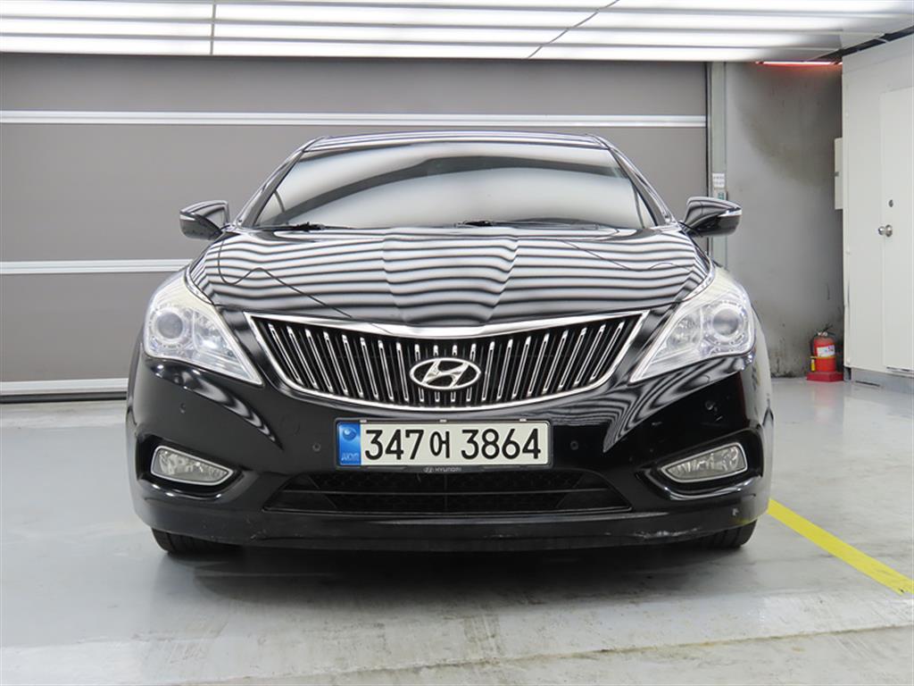 HYUNDAI Grandeur - Vista 2