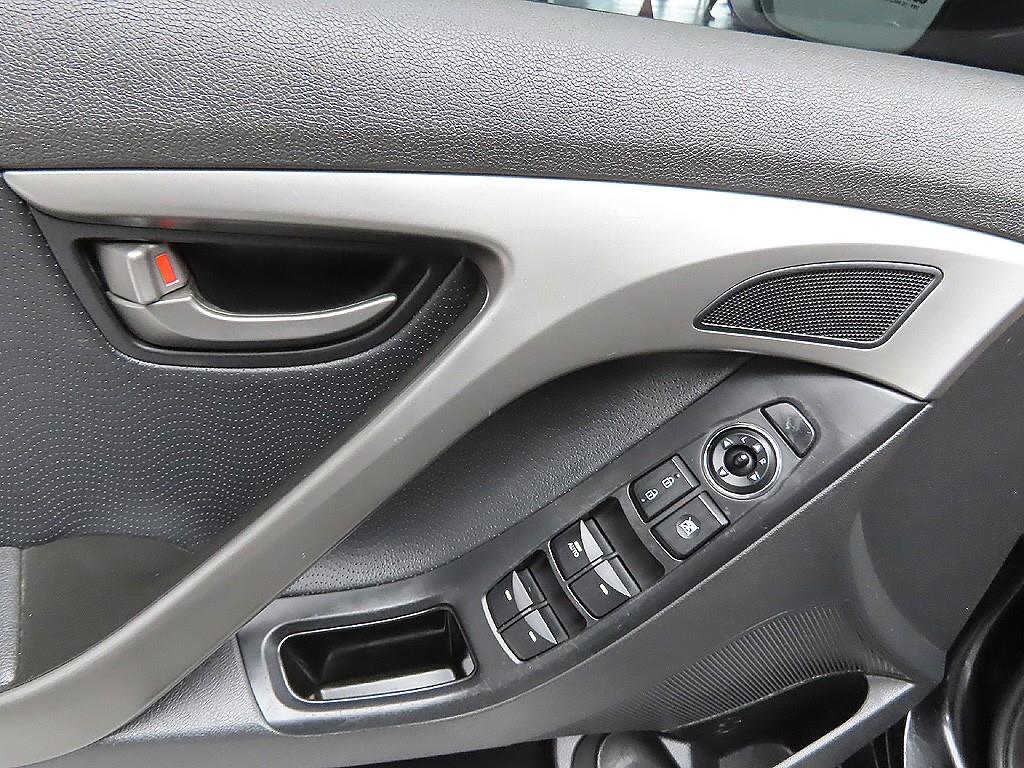 HYUNDAI Avante 2012 Negro - Importación desde Corea - HF Imports Iquique - Foto 13