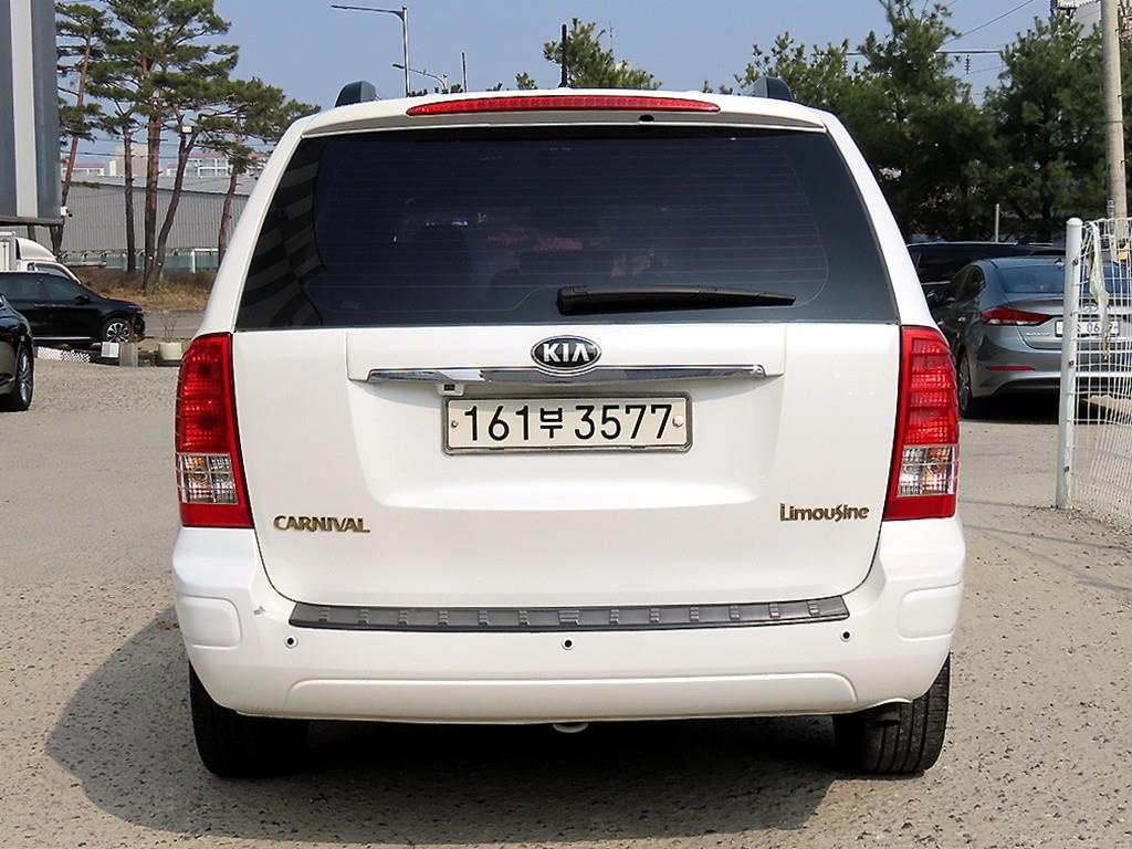 KIA Carnival - Vista 4
