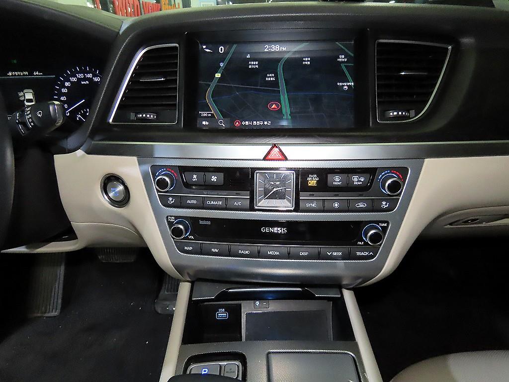 Genesis G80 - Vista 11