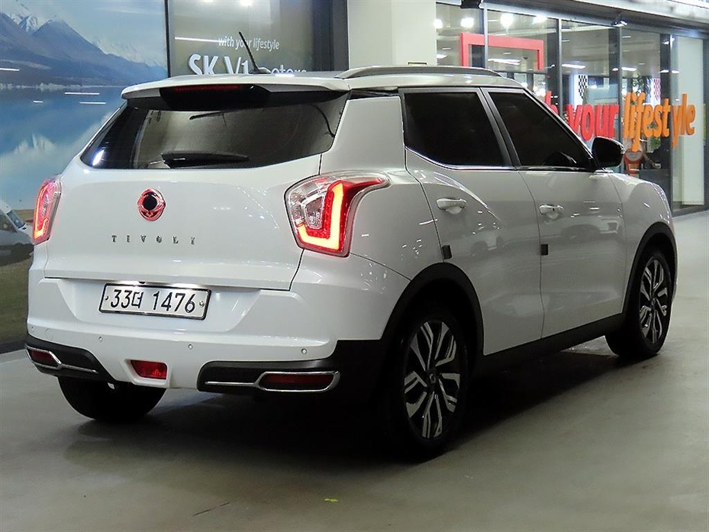 Ssangyong Tivoli - Vista 4