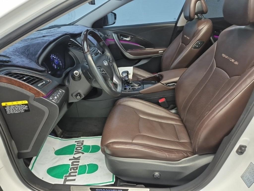 HYUNDAI Grandeur - Vista 11