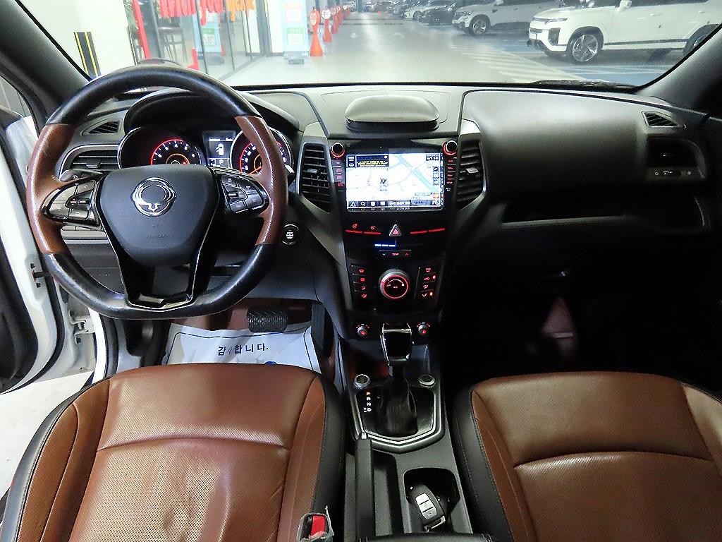 Ssangyong Tivoli - Vista 10