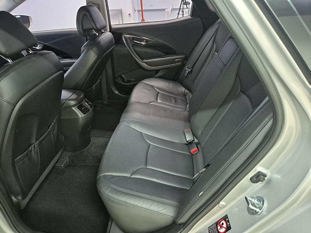 HYUNDAI Grandeur - Vista 12