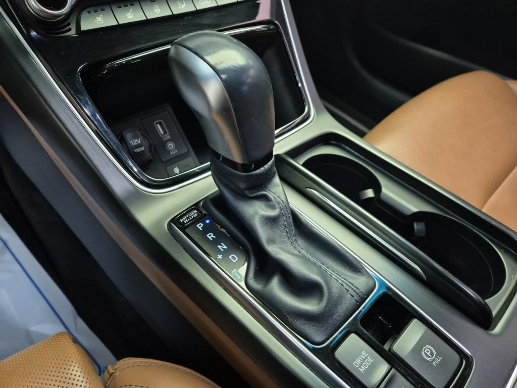 HYUNDAI Grandeur - Vista 8