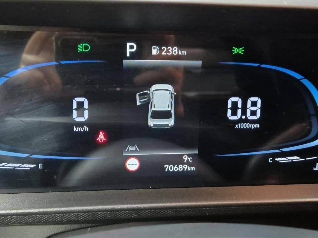 HYUNDAI Casper - Vista 6