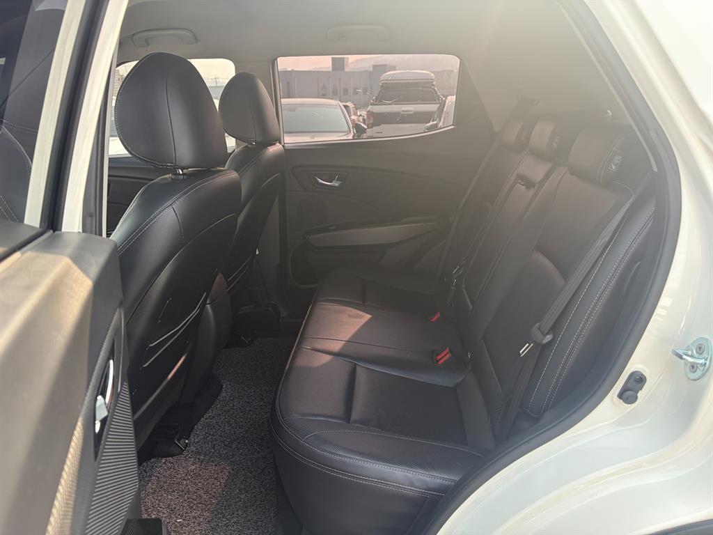 Ssangyong Tivoli - Vista 12