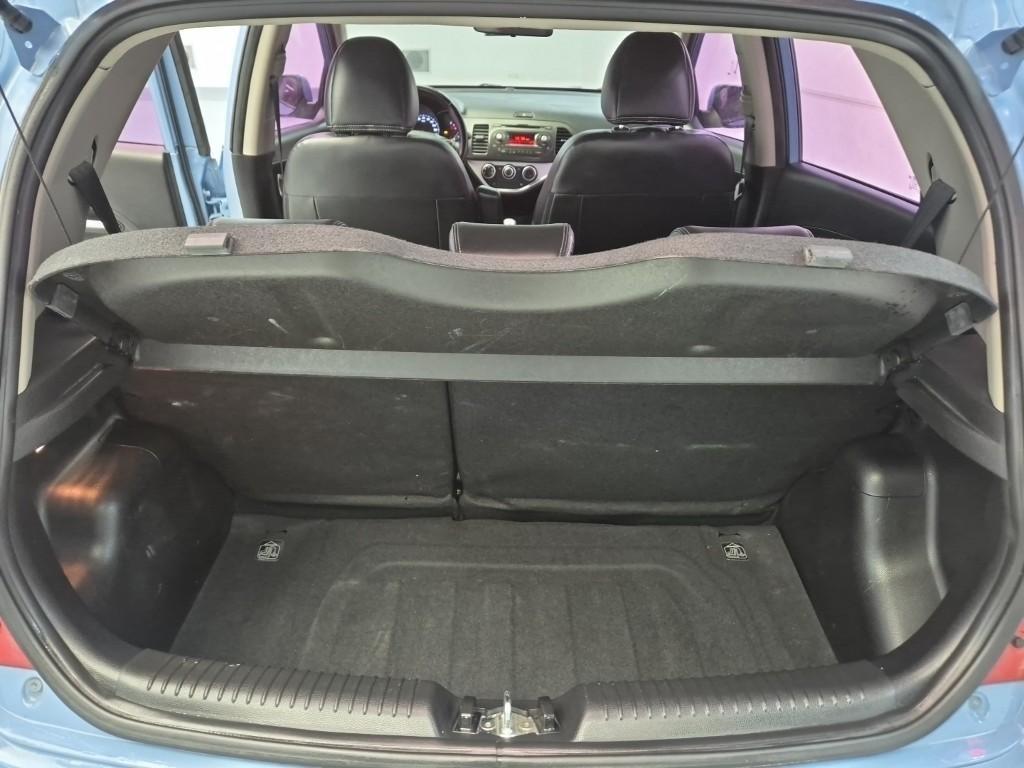 KIA Morning - Vista 5