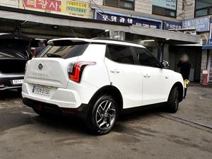 Ssangyong Tivoli - Vista 8