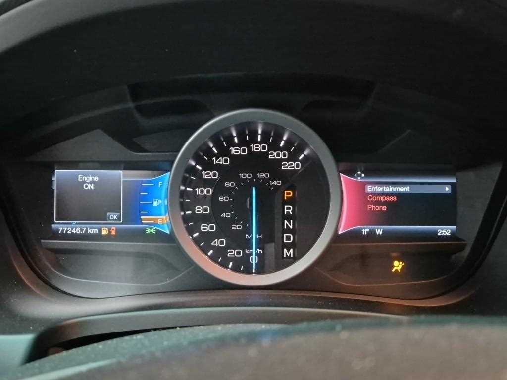 Ford Explorer - Vista 6