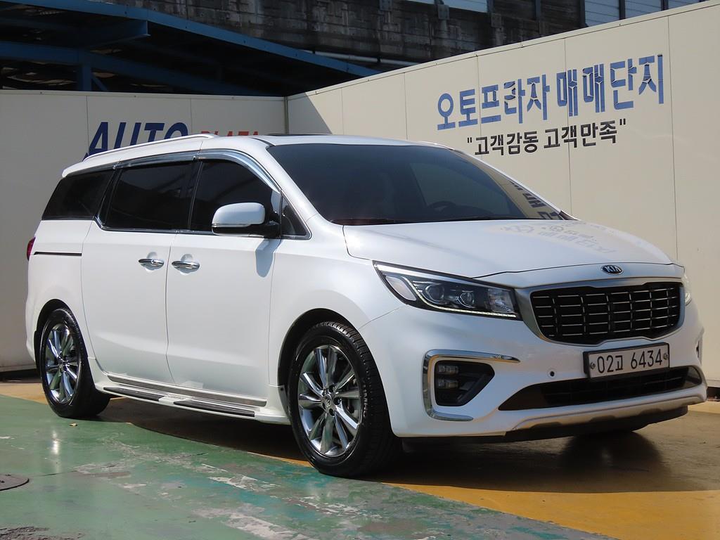 KIA Carnival 2019 Blanco - Importación desde Corea - HF Imports Iquique - Foto 1