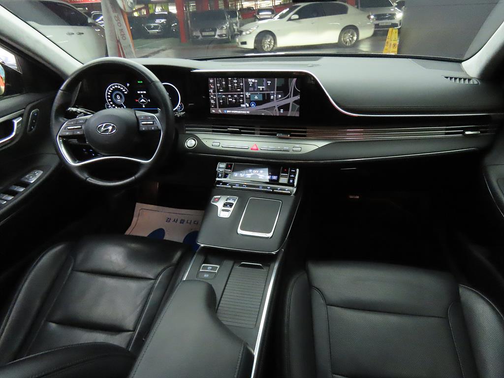 HYUNDAI Grandeur - Vista 5