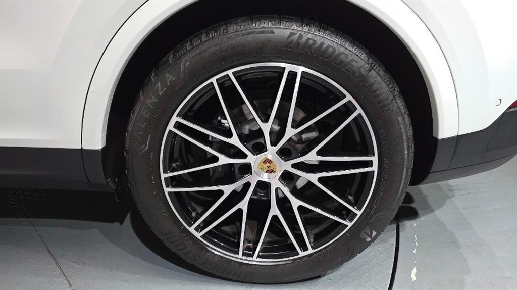 Porsche Cayenne - Vista 5