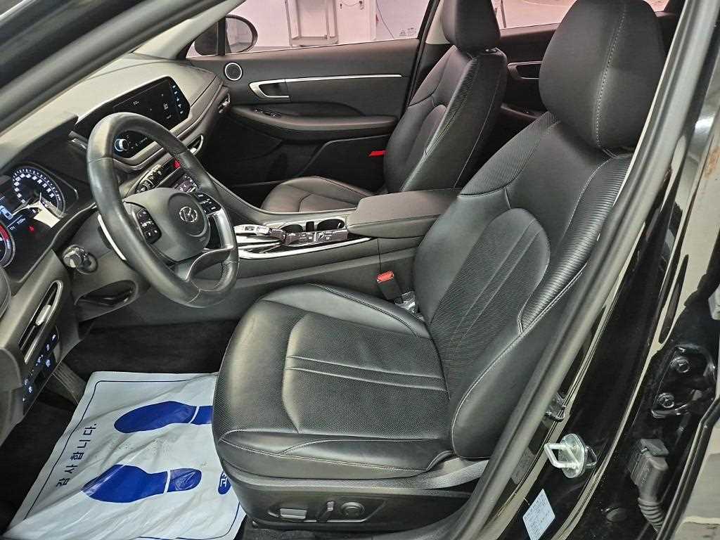 HYUNDAI Sonata - Vista 11